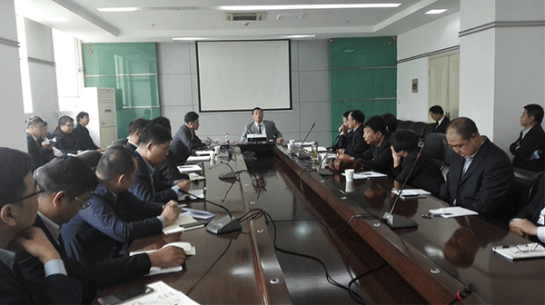 西瑪電機(jī)凝聚力量，統(tǒng)一思想，堅(jiān)定信念，振奮精神。