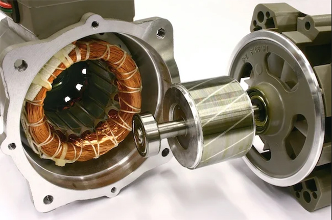 圖1單相電機(jī)的內(nèi)部結(jié)構(gòu) 圖1單相電機(jī)的內(nèi)部結(jié)構(gòu)